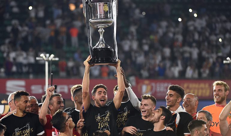 El Valencia festeja su centenario ganando la Copa del Rey al Barcelona ...