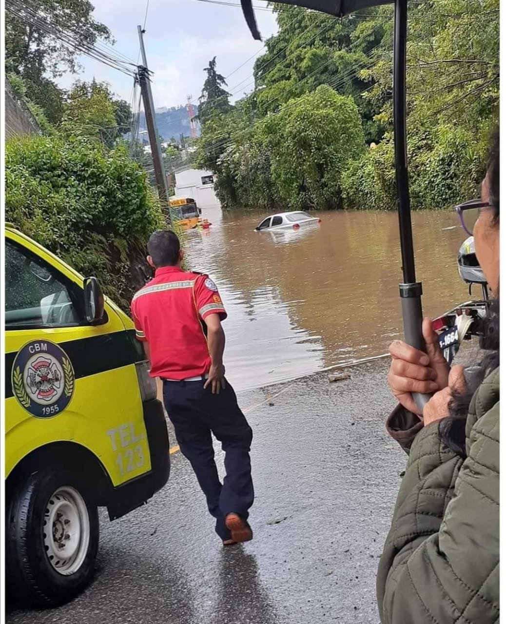 Fuertes lluvias provocan inundaciones en varias zonas de la Ciudad ...
