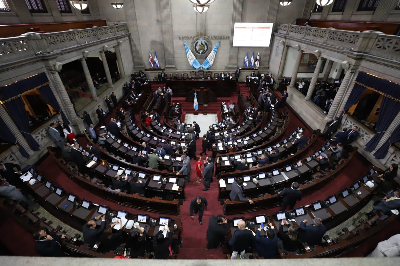 Congreso De La República Aprueba Ley De Aceptación De Cargos Crónica 0776