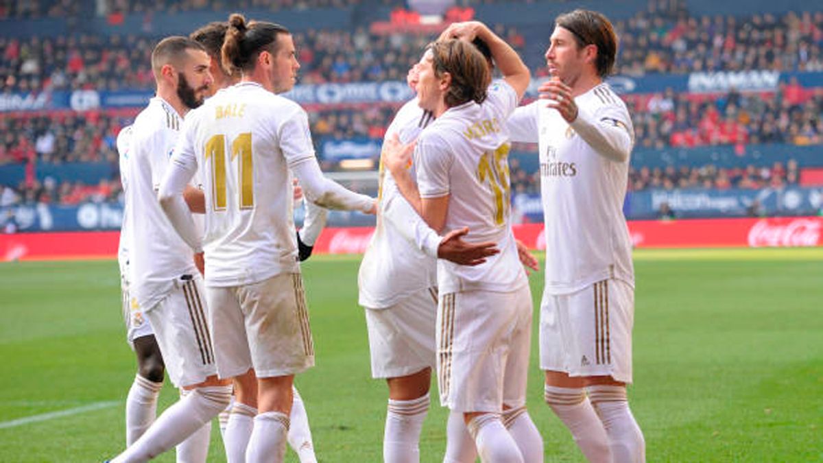 Real Madrid golea a Osasuna y mete presión al Barcelona - Crónica
