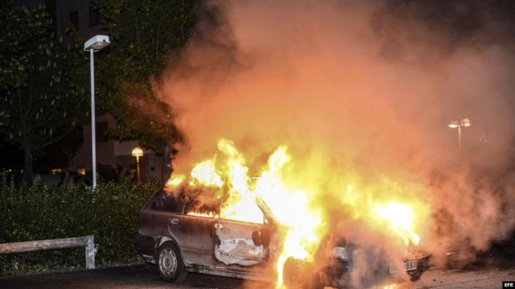 Varios detenidos tras disturbios en Suecia por la quema de un Corán