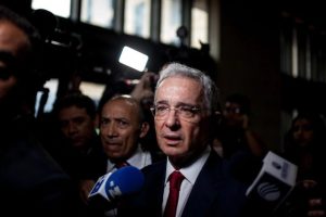 Álvaro Uribe positivo covid-19