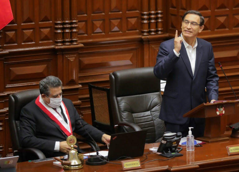 Presidente Vizcarra Se Salva De Ser Destituido Por El Congreso Peruano Crónica 