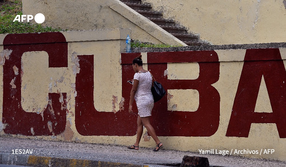 Las autoridades cubanas abrieron oficialmente este martes una "ventanilla única", una iniciativa impulsada por la Unión Europea (UE) y Naciones Unidas para facilitar los trámites y estimular la inversión extranjera en la isla, coincidiendo con las elecciones presidenciales en Estados Unidos.