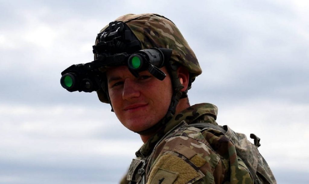 Así son las nuevas gafas de visión nocturna del Ejército de Tierra