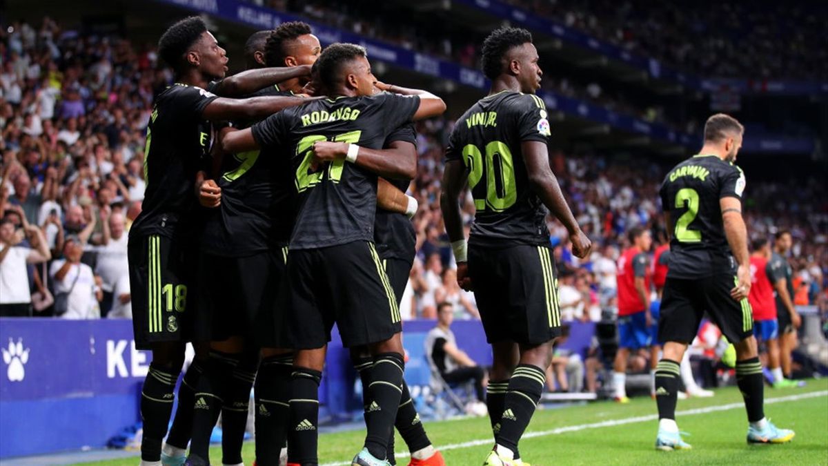 Benzema aparece a tiempo con doblete y el Real Madrid gana 1-3 al Español
